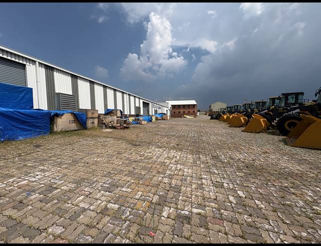 2,424M² WAREHOUSE TO LET IN SPARTAN